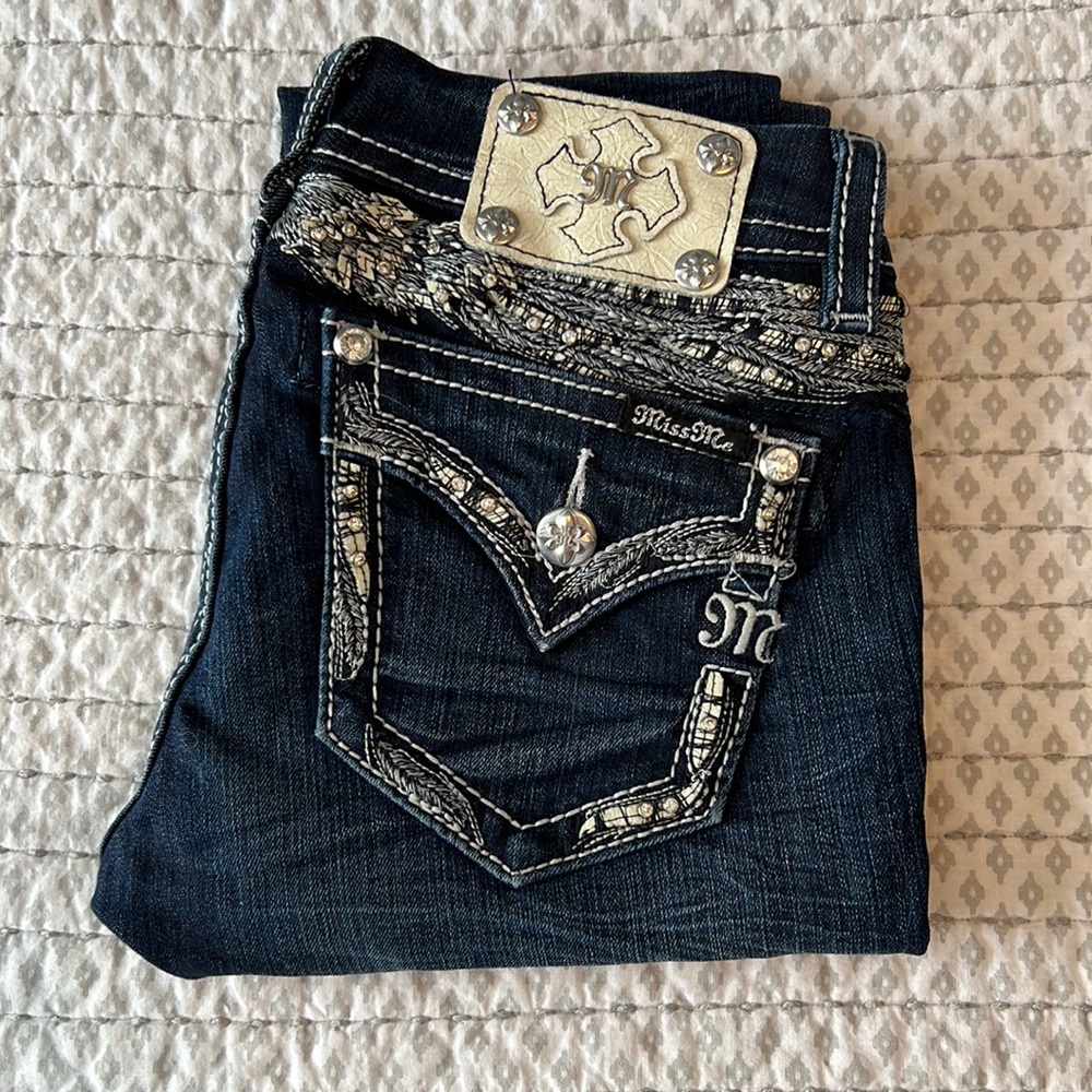 Miss Me Signature Skinny 26x31